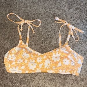 Xhilaration yellow floral bikini top